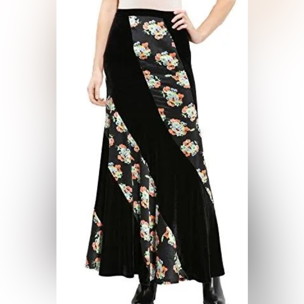 Free People NWT Floral Twisted Midnight Velvet Maxi Skirt size 4